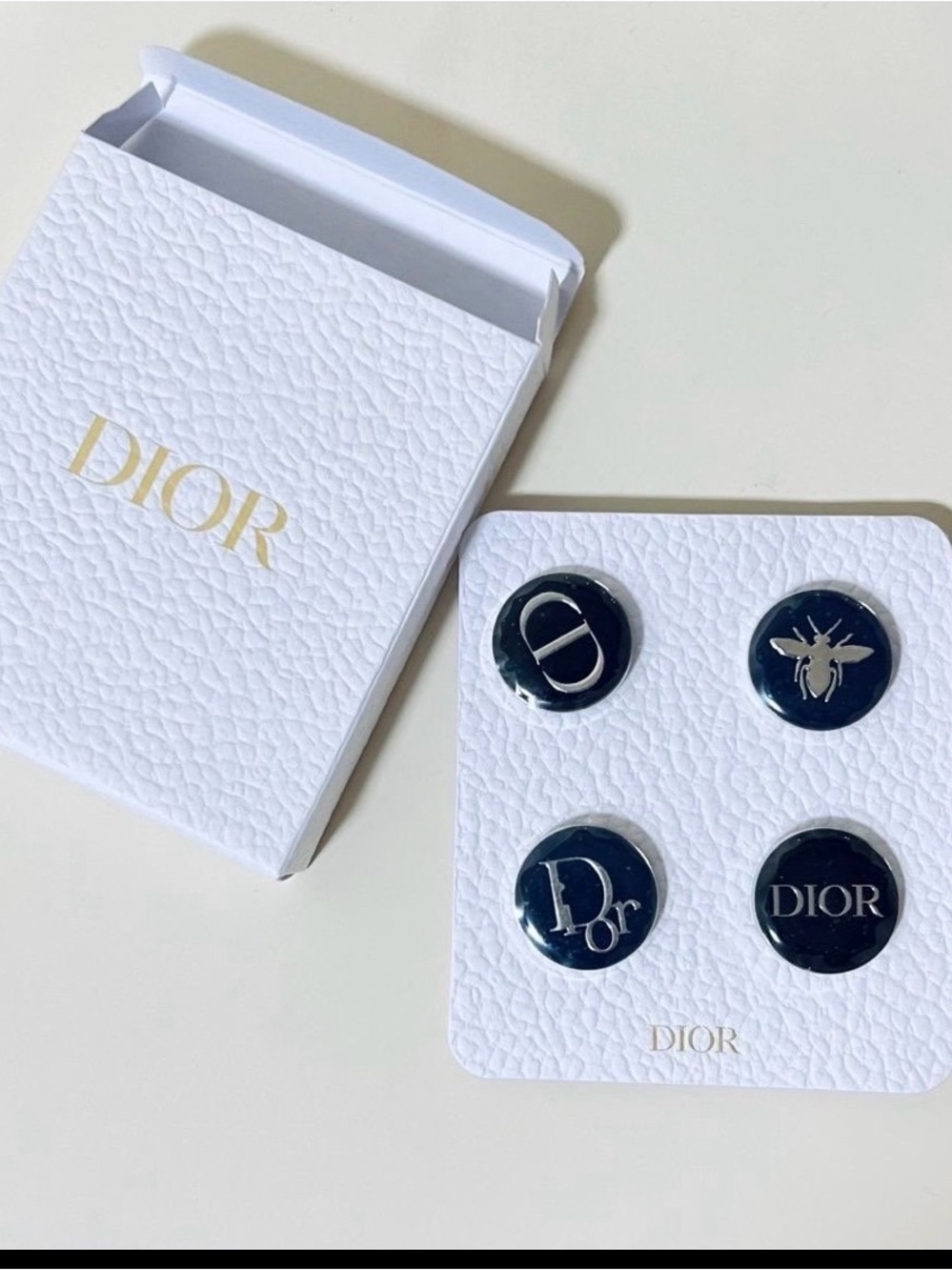 DIOR Christian Dior Novelty Limited Pin Badge Set of 4 Brooch Pins DIOR CD Bee - Picture 2 of 7